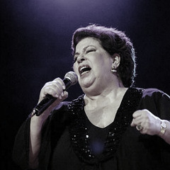 "Medo de Amar" com Nana Caymmi, no "Circo Voador"(RJ), dentro do lançamento do LP "Chora Brasileira".