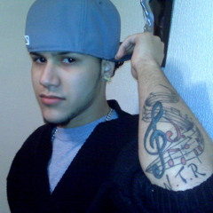 PAPA FT VERSATY ( Feening For Your Love ) 2011 Dancehall