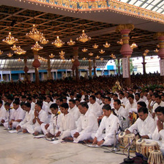 Anandam Thava Darshanam - Sai Devotional - Singer: Savitha Sai