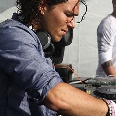 Michel Cleis - La Mezcla (Nick Mezcla Summer 2011 Edit)