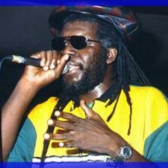 MACKA B 4 respect vibration