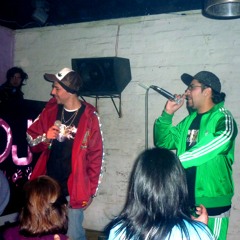 08 - Mientras tú estas lejos (con Ayronebway)