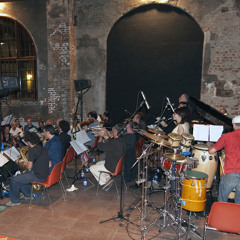 ARTCHIPEL ORCHESTRA "Shining water" by Alan Gowen Live in Milan 2013