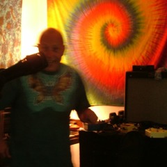 Franklin's Tower - Beyond The Pale - Live At Lou's, June 2004  (Dead Cover)