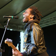 Artist: Komla (Signorina Love)