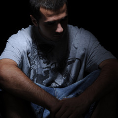 09. Yuko Muktedir - Saltanat feat. Yener a.k.a Asbest