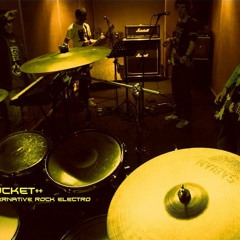 Al reves - By Rocket++