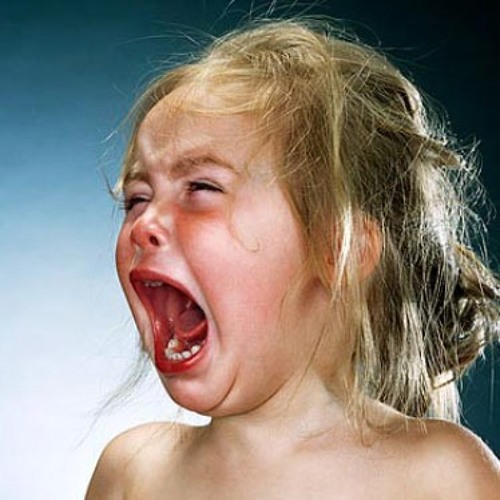 Stream Enfant qui court et pleure à 1h du mat&#39; pendant que maman est  occupée sur skype by nungesser | Listen online for free on SoundCloud