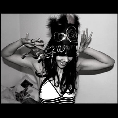 Bat For Lashes - Wild is the Wind (Cover)