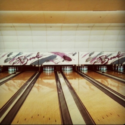 Stream Bowling time at Saddleback Lanes by melaniecaselas Listen