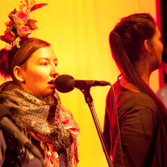 Gliniane Pieśni - Dziecinstwo