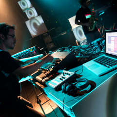 DUBPLACE....(U.STONE remixes  DRAGONPUNCH)