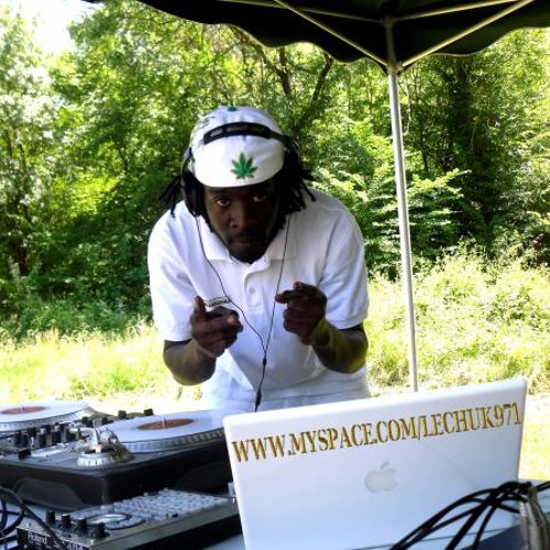 TONY C - OLD SCHOOL (JUNKANOO RIDDIM DUBPLATE REMIX BY LE CHUK