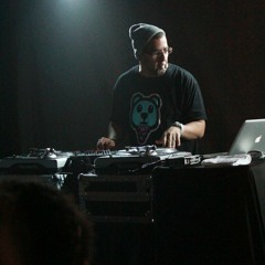 DJ Official "Riot (We Will Rock You, Still Rioting Remix) REVISION 2"mp3