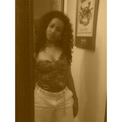 LOOK INTO MY EYES Artist: Miss King Lyrics:Miss King Produced By: Chain Entertainment