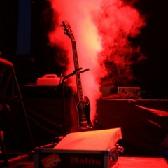 Los Colorados - Hot and Cold