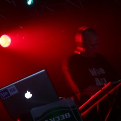 DJ Disctract  *Realness*