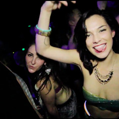 Tom P VS Bassquez Moombahton*MiniMix para *MACARENA CLUB*