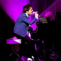 Jamie Cullum - Singin' In The Rain/Umbrella (Rihanna Cover)