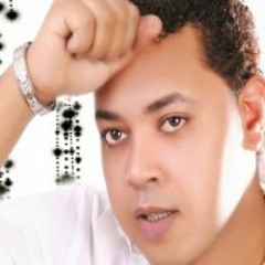 محمود الحسيني    اغنية اقوم   اقوم  جامدة قوي من طاهر عمار وبس