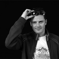 Christopher Lawrence - Rush Hour 039 (June 2011) - Guest Mix - Sean J. Morris