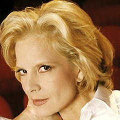 Sylvie Vartan s'offre New York pour ses 50 ans de carrière. 1ère fois qu'elle y chante