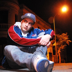 Niebla Baja - Seguimos Aqui (Prod. Emeakasy)