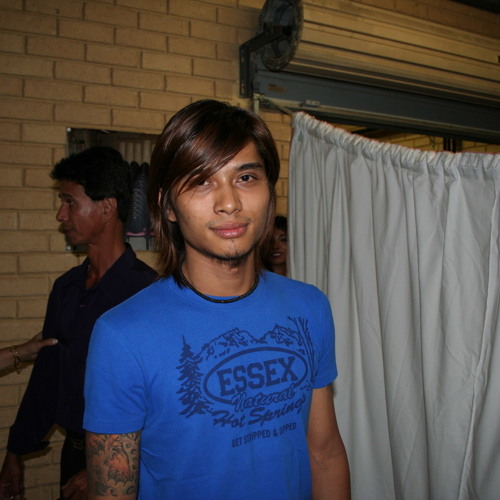 က်ိန္ေၿပာတတ္သူ ~ အာဇာနည္