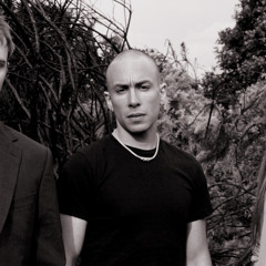 The accompaniment of shadows