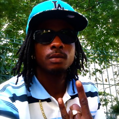 REGNA MAN - Medalie - (Man Pipeau Production) August, 2011.