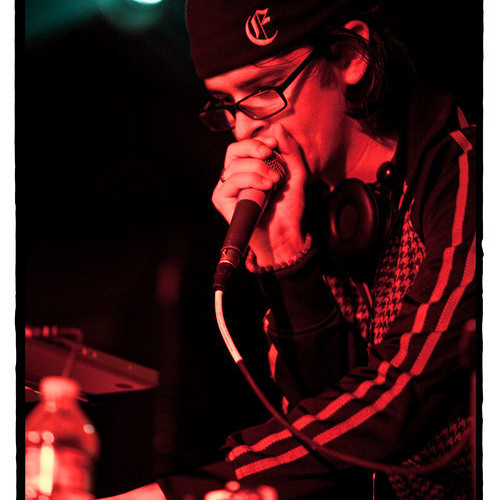 Stream My Boy Elroy Opening for Massive Attack Sept 2005 (Beatbox ...