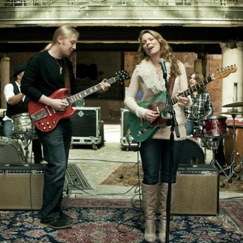"Learn How To Love" - Tedeschi Trucks Band (vinyl)