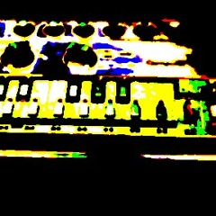 Stevee303 - TB 303 Fuzz, kicks n cowbells