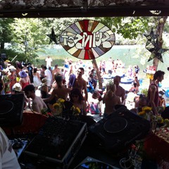 Mike Bee Live @ Sunset Campout 2011