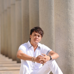 White ( A Phyu Yaung )