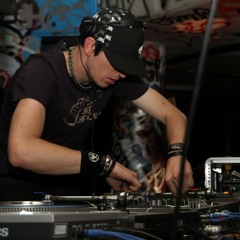 = MIXES & LIVE SETS = (Free Downloads)
