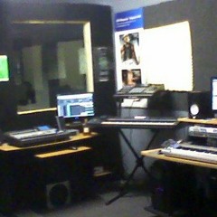 Mighty joe young in da trunk- pro. tonypapers voc. tonypapers