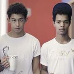 Down With The Trumpets - Rizzle Kicks (Wookie Remix)