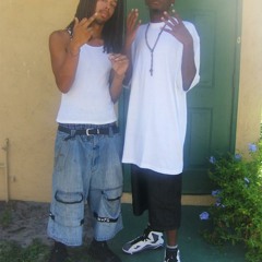 WE- DNT CLO$E YA MIND