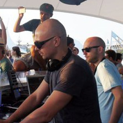 SANCHEZ & SAPUNOV @ BUBBLE BAR, KAZANTIP-19, 15.08.2011