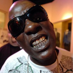 Crunchy Black - Big Bra Be Robbin (Clean)