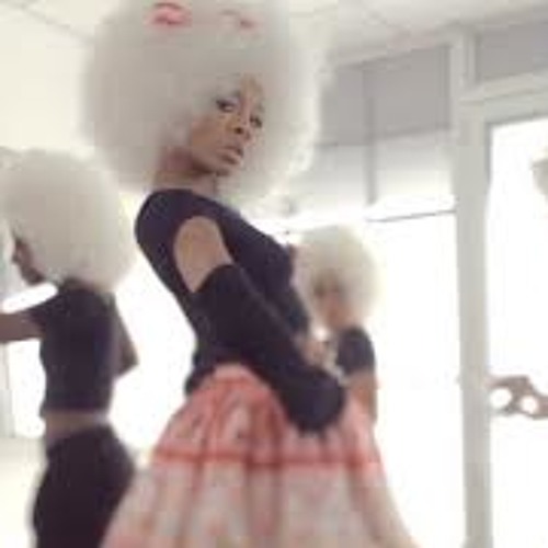 Lil' Mama - Scrawberry 2011