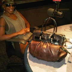 Angie Martinez interviews Mary J. Blige on Hot 97
