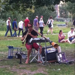 Jazz brass and electric digeridoo - Jesus wept  at Flohmarkt am Mauerpark