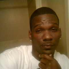 I KEEP EM ALL AROUND ME