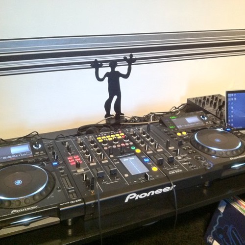 Awesome 1hour 20min Bouncy House Mixes 9th September 2011