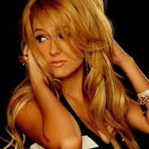 Tynisha Keli - Defeated