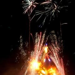 False Profit Tuesday Night Mix (Burning Man 2011)