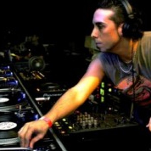 Christian Varela - live at Zona3 05.05.2002