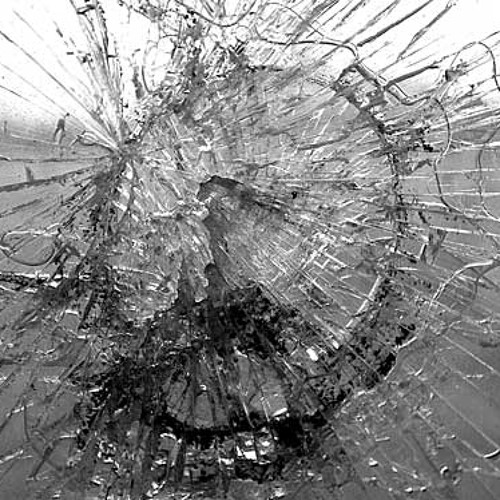 разбитое зеркало. картина разбил стекло. разбитое стекло. разбитое зеркало. симон бергер.